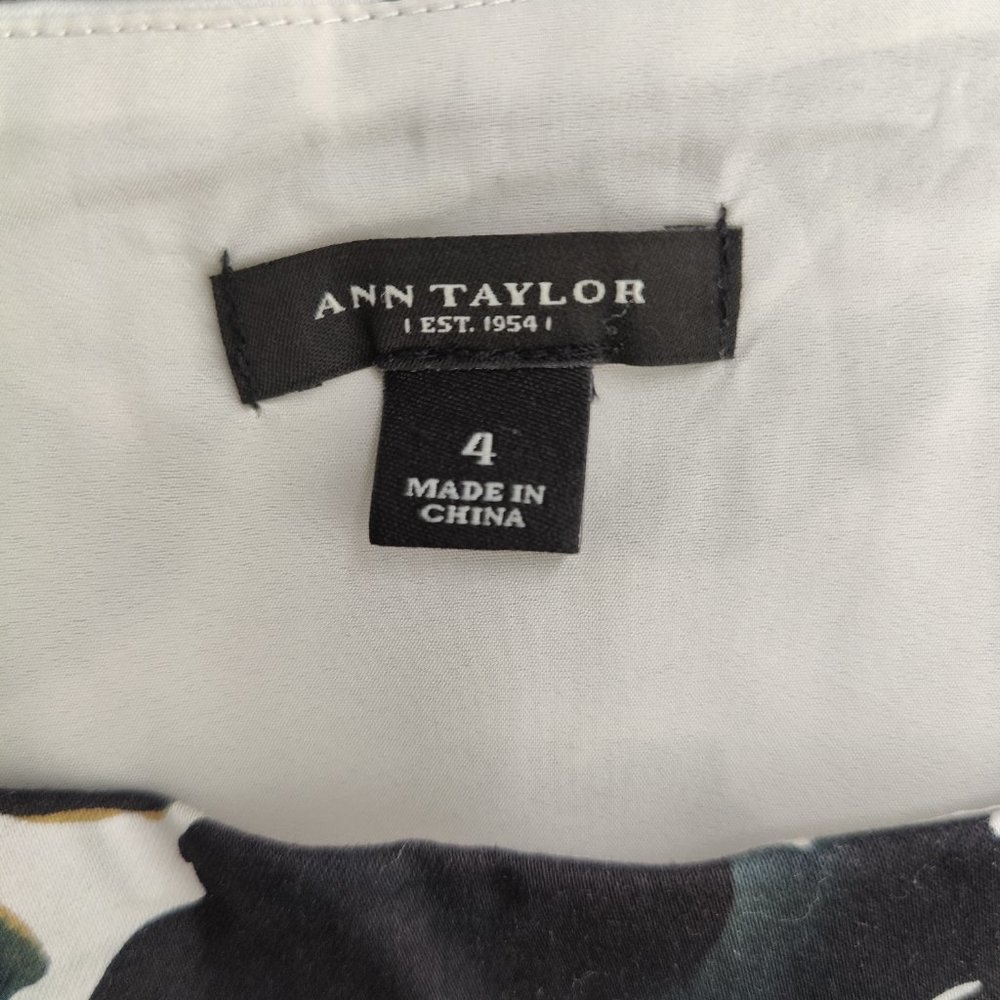 SOLD Ann Taylor Sheath Dress 4 S Watercolor Black White Blue Work Straight - Picture 7 of 8